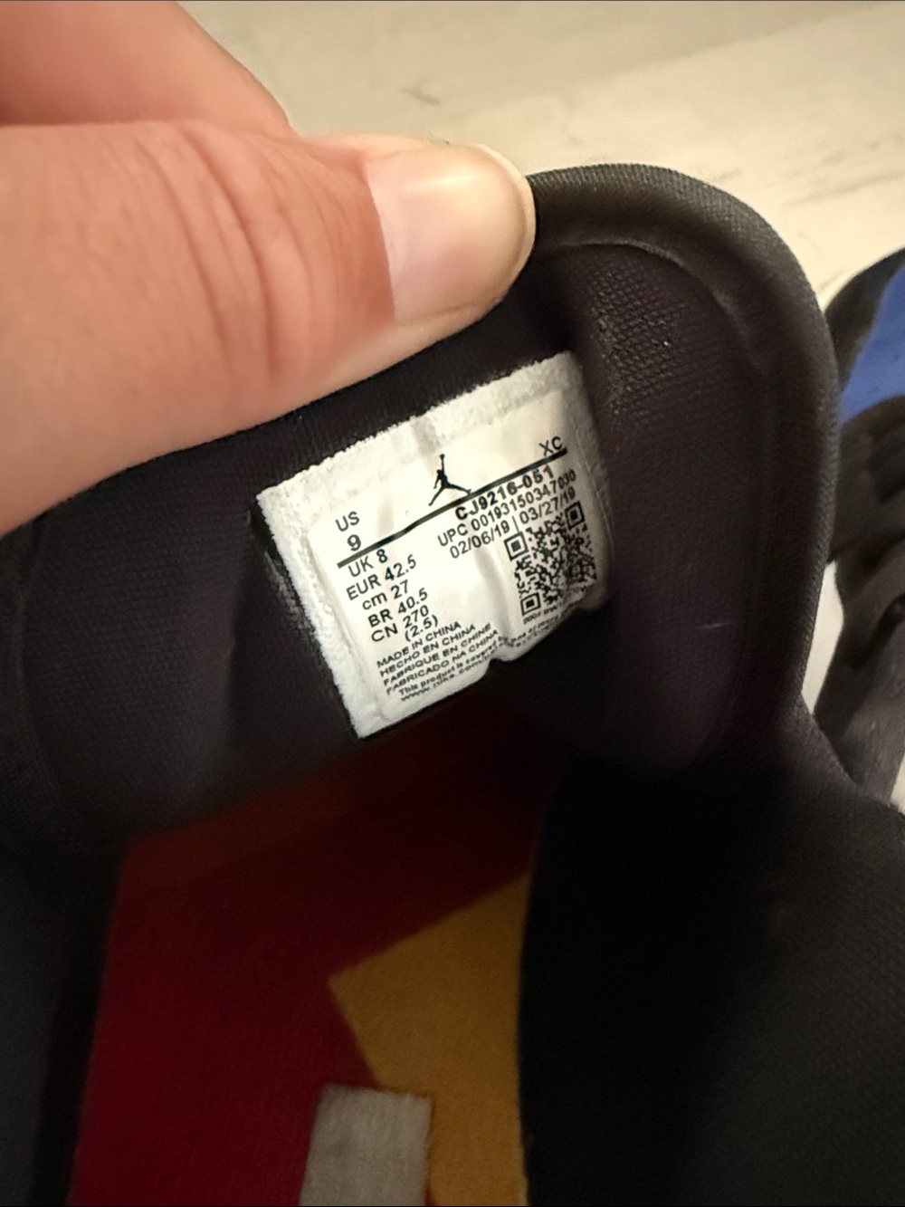 Jordan 1 Low Top Sneakers - Picture 6 of 6